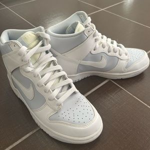 Youth NIKE High Tops - Size 6.5Y